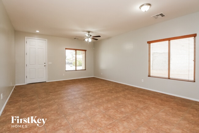 Building Photo - 29010 N Cactus Cir