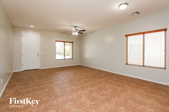 Foto del edificio - 29010 N Cactus Cir