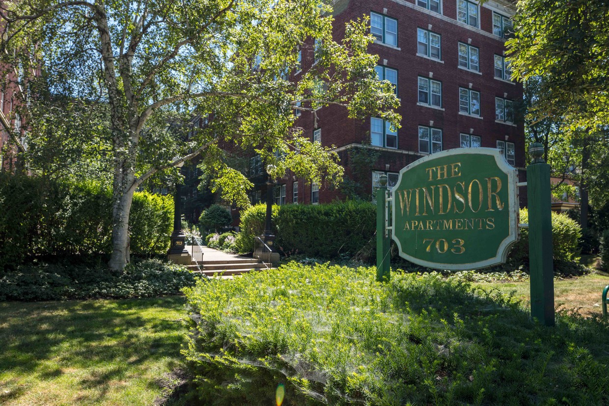 Primary Photo - Windsor Apartments