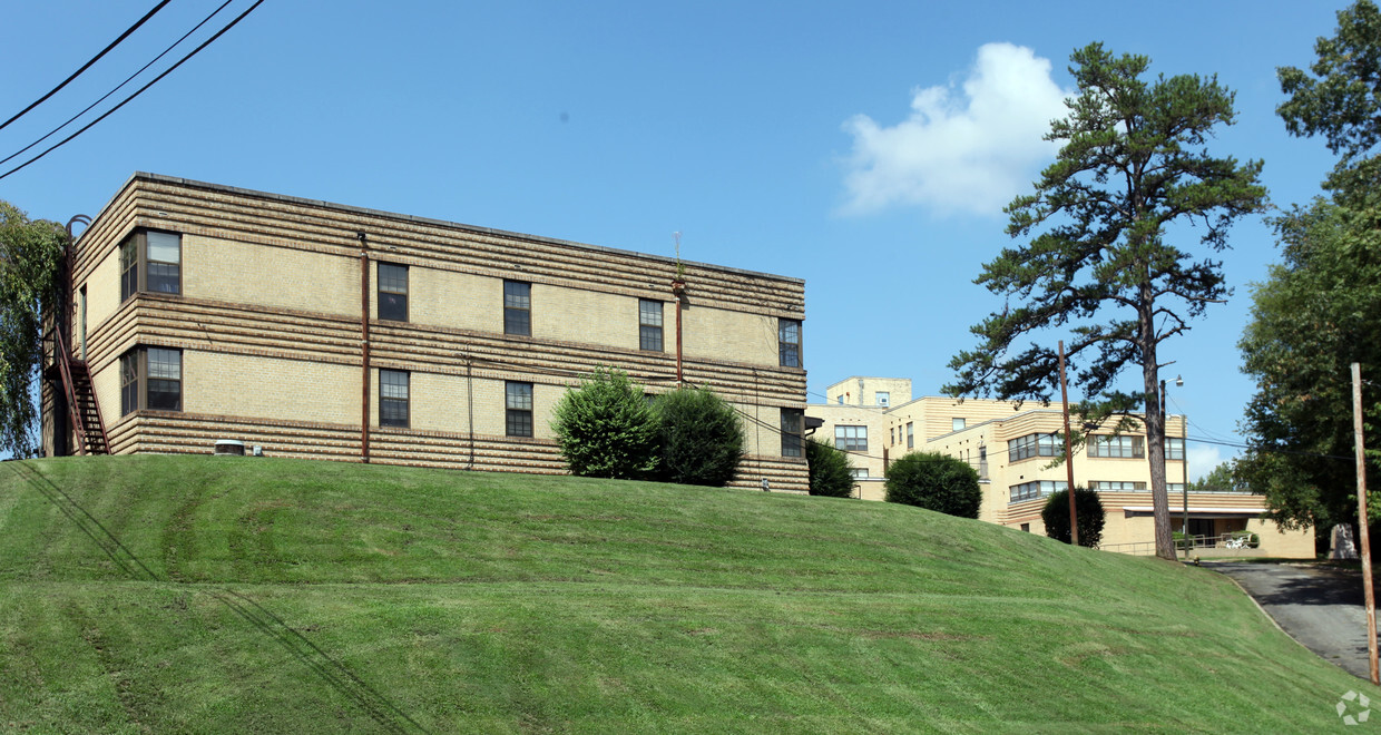 Foto del edificio - Hilltop Terrace