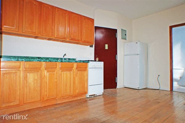 Building Photo - 140 Eldridge St
