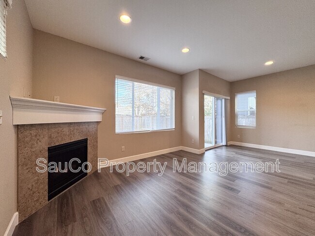 Foto del edificio - 4017 SE Lone Oak St