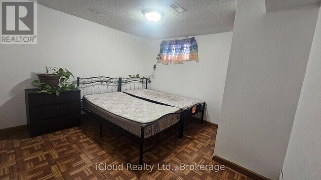 Photo du bâtiment - 39 Frey Crescent