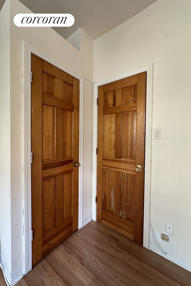Building Photo - 434 E 75th St