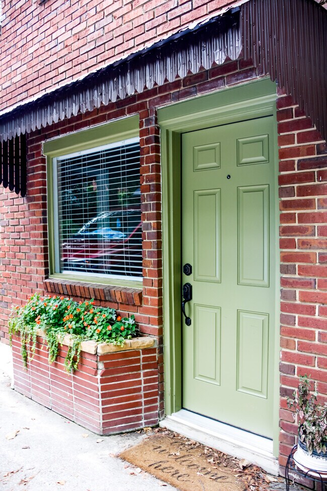 Main Apartment unit 1 Entrance - 112 E Arlington Hts