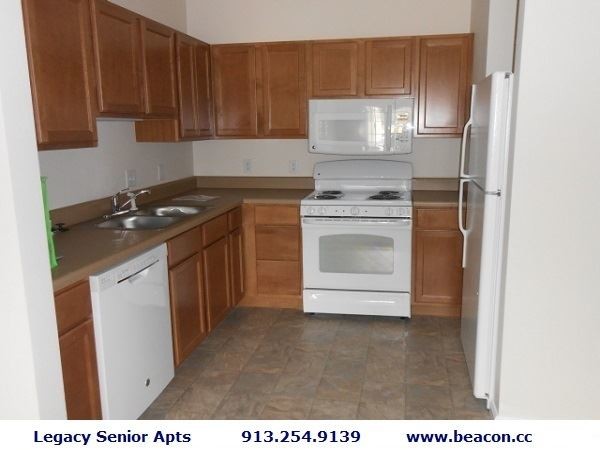 Foto del edificio - 2 br, 1 bath Apartment - 18725 W 119th St