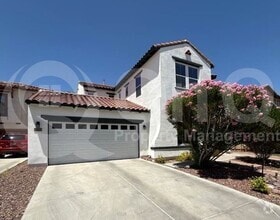 Building Photo - 1090 W Caroline Ln