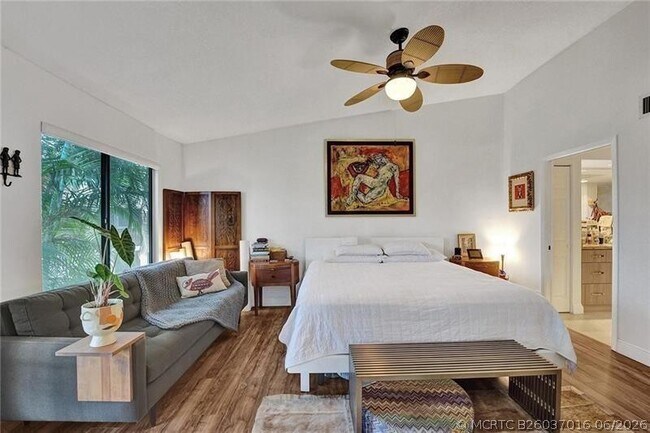 Foto del edificio - 7533 Glendevon Ln