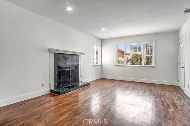 Foto del edificio - 2222 Curtis Ave