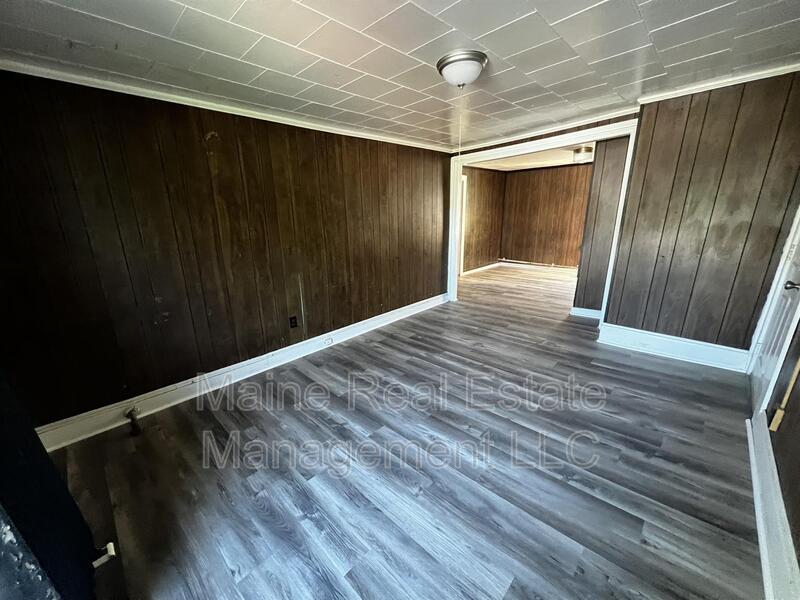 46 2nd St Unit 1, Bangor, ME 04401 Condo for Rent in Bangor, ME