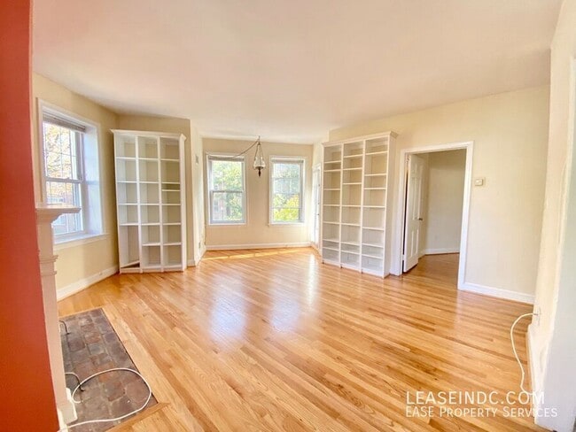 Foto del edificio - 840 New Hampshire Ave NW