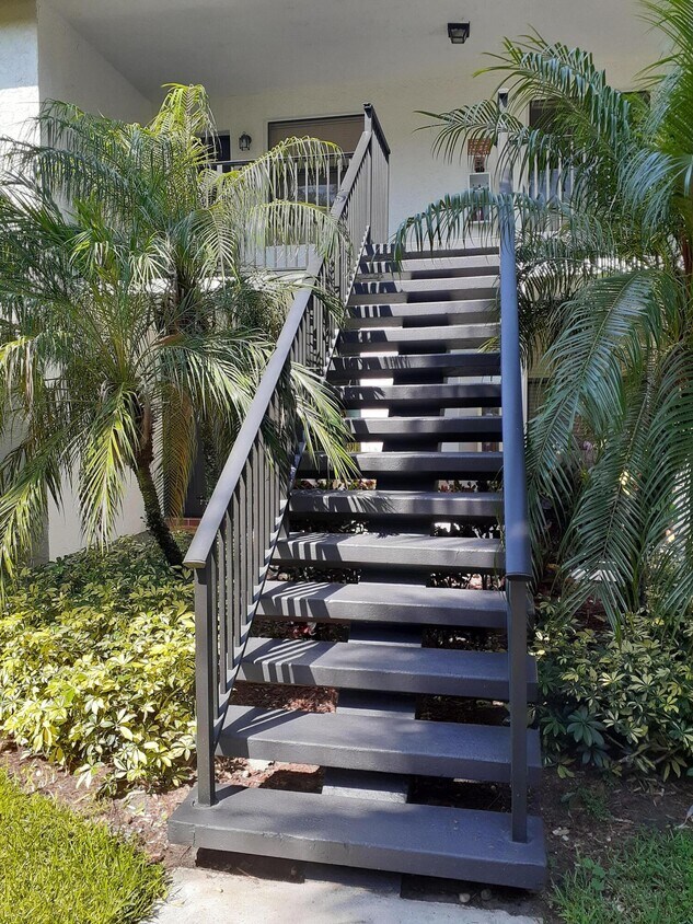 Foto principal - 1248 S Military Trail