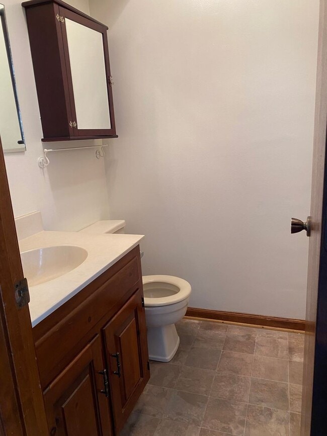 Building Photo - 4807 Bay Winds Ct