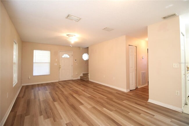 Foto del edificio - 720 Newton Ave S