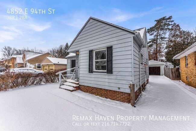 Foto del edificio - 4852 E 94th St