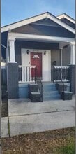 Building Photo - 2421 Monroe St