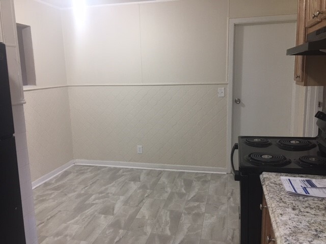 Building Photo - 2363 Bluelark Dr