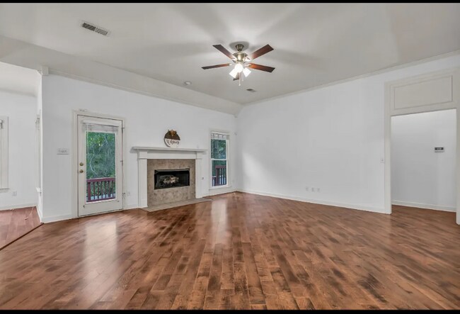 Foto del edificio - 285 Great Falls Rd