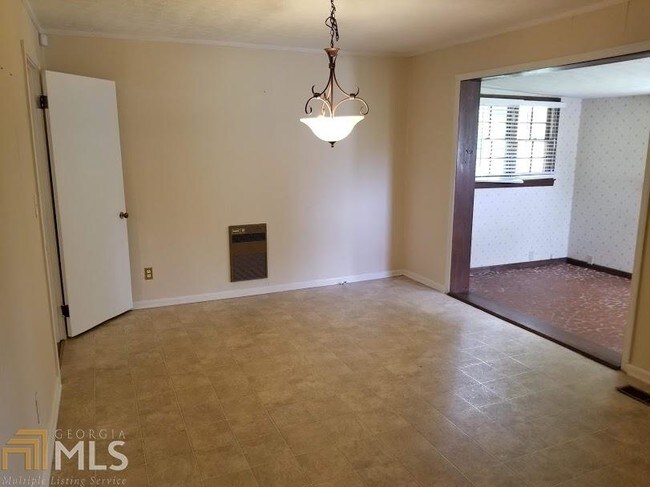 Foto del edificio - 1345 Shoal Creek Rd