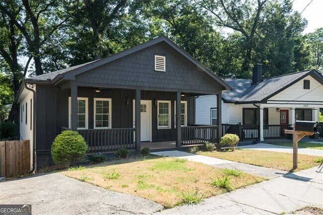 Foto del edificio - 1017 Ashby Terrace NW