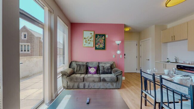 Foto del edificio - 573 Bedford St