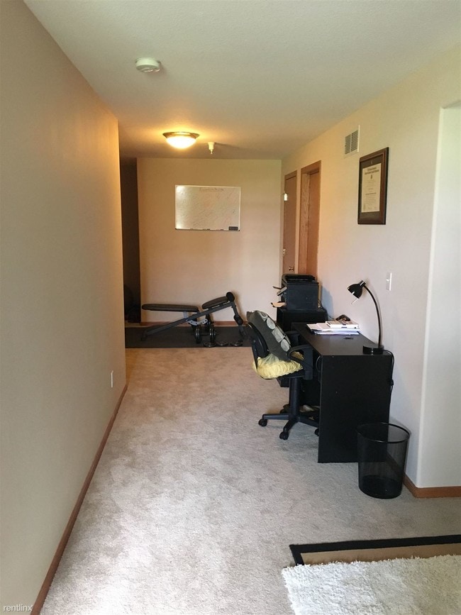 Foto del edificio - 4050 37th Ave SW