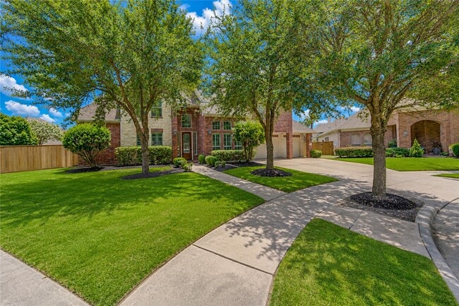Building Photo - 1335 Altavilla Ln