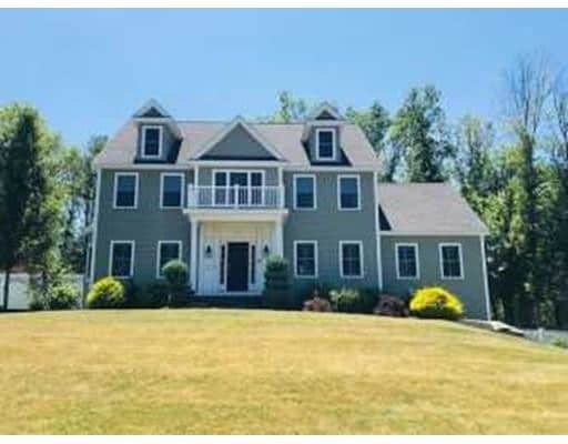 Primary Photo - 19 Hickory Dr