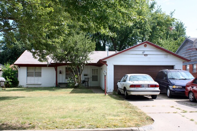 Building Photo - 6970 E 15th Pl