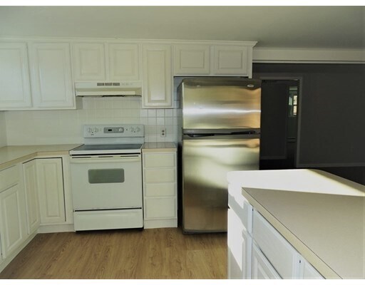 Building Photo - 52 Flanders Rd