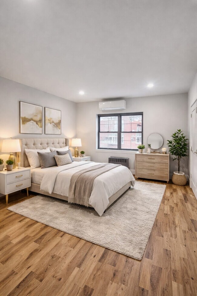 Foto del edificio - 1424 E 102nd St