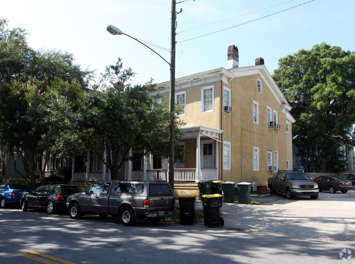 Primary Photo - 111-113 Gwinnett St