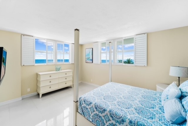 Building Photo - 4240 Galt Ocean Dr