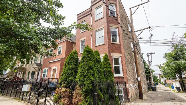 Foto del edificio - 1840 N St Louis Ave