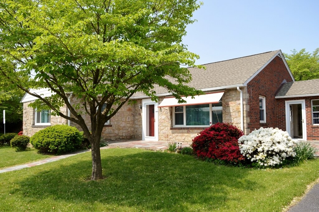 1200 Easton Rd, Hellertown, PA 18055 House Rental in Hellertown, PA