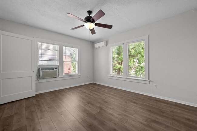 Foto del edificio - 907 W Gray St