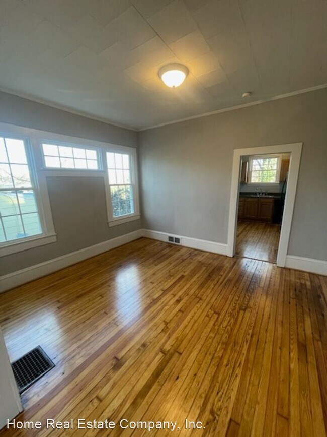 Building Photo - 2 br, 1 bath House - 425 Duke Street