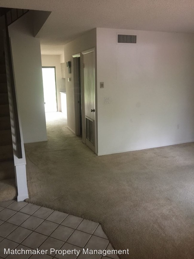 Building Photo - 2488 Forest Way