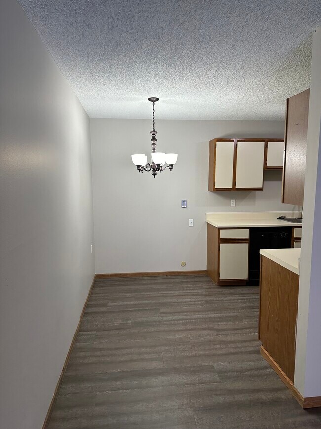 Foto del edificio - Shorewood Place Apartments