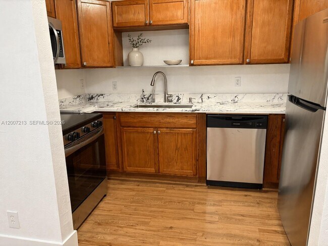 Foto del edificio - 3251 NW 102nd Terrace