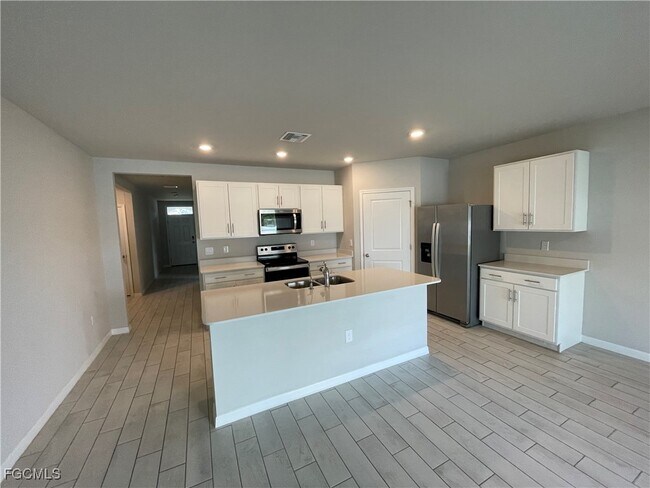Foto del edificio - 2805 NW 6th Terrace