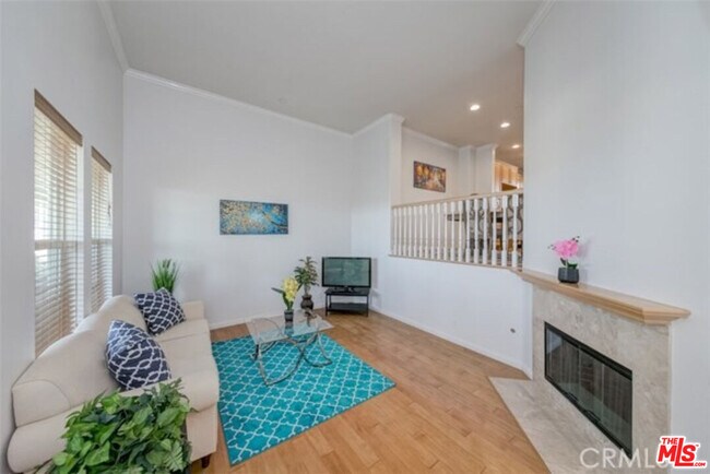 Building Photo - 2098 Arnold Way