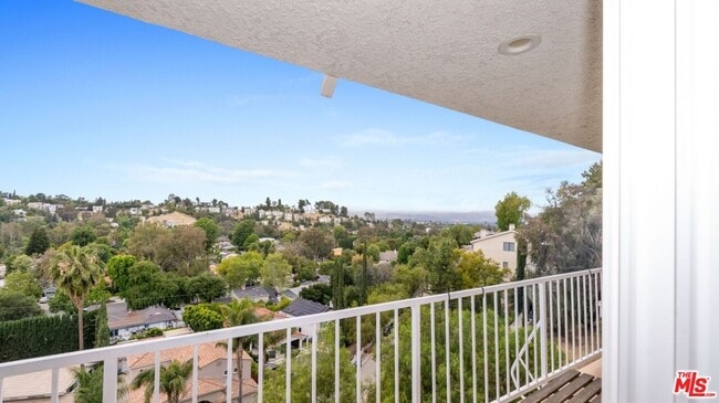 Building Photo - 5035 Escobedo Dr