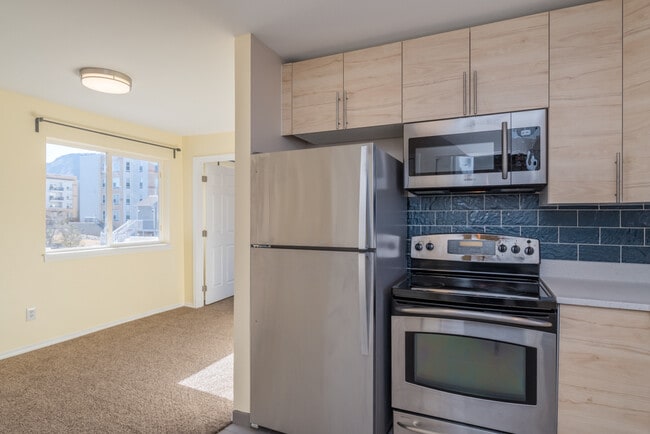 Photo - 2850 Aurora Ave House