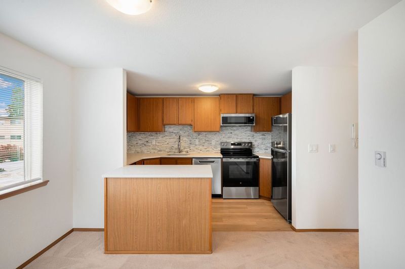 Primary Photo - 4250 34th Ave W