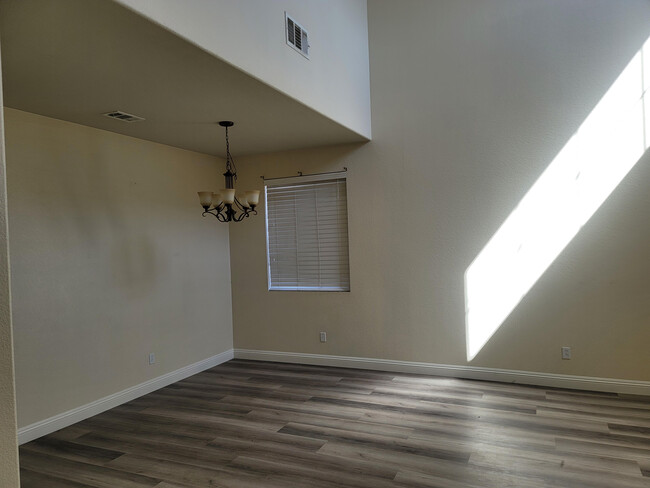 Foto del edificio - 29380 Harlequin Ct
