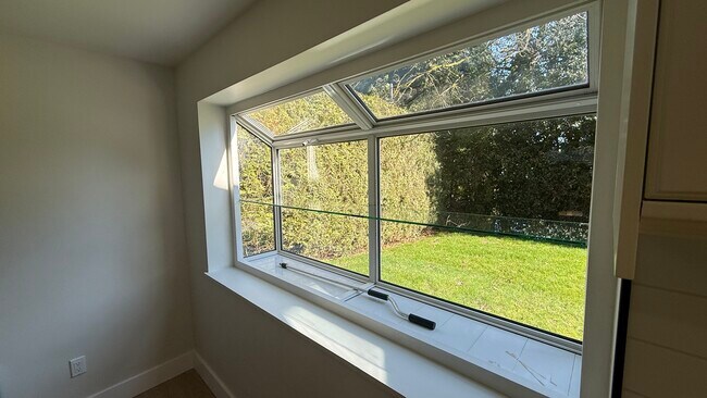 Photo du bâtiment - 3089 Starlight Way