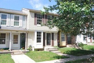 Building Photo - 1325 E Spring Meadow Ct