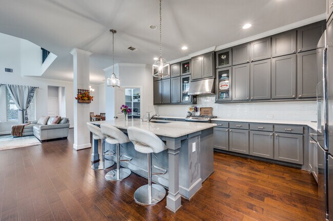 Foto del edificio - 3115 Ivy Hill Ln