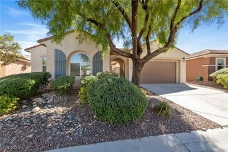 Building Photo - 916 Viscanio Pl